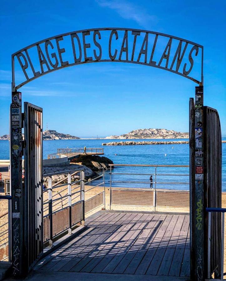 Studio Coin Nuit, Entre Plage Et Centre Marseille Exteriör bild